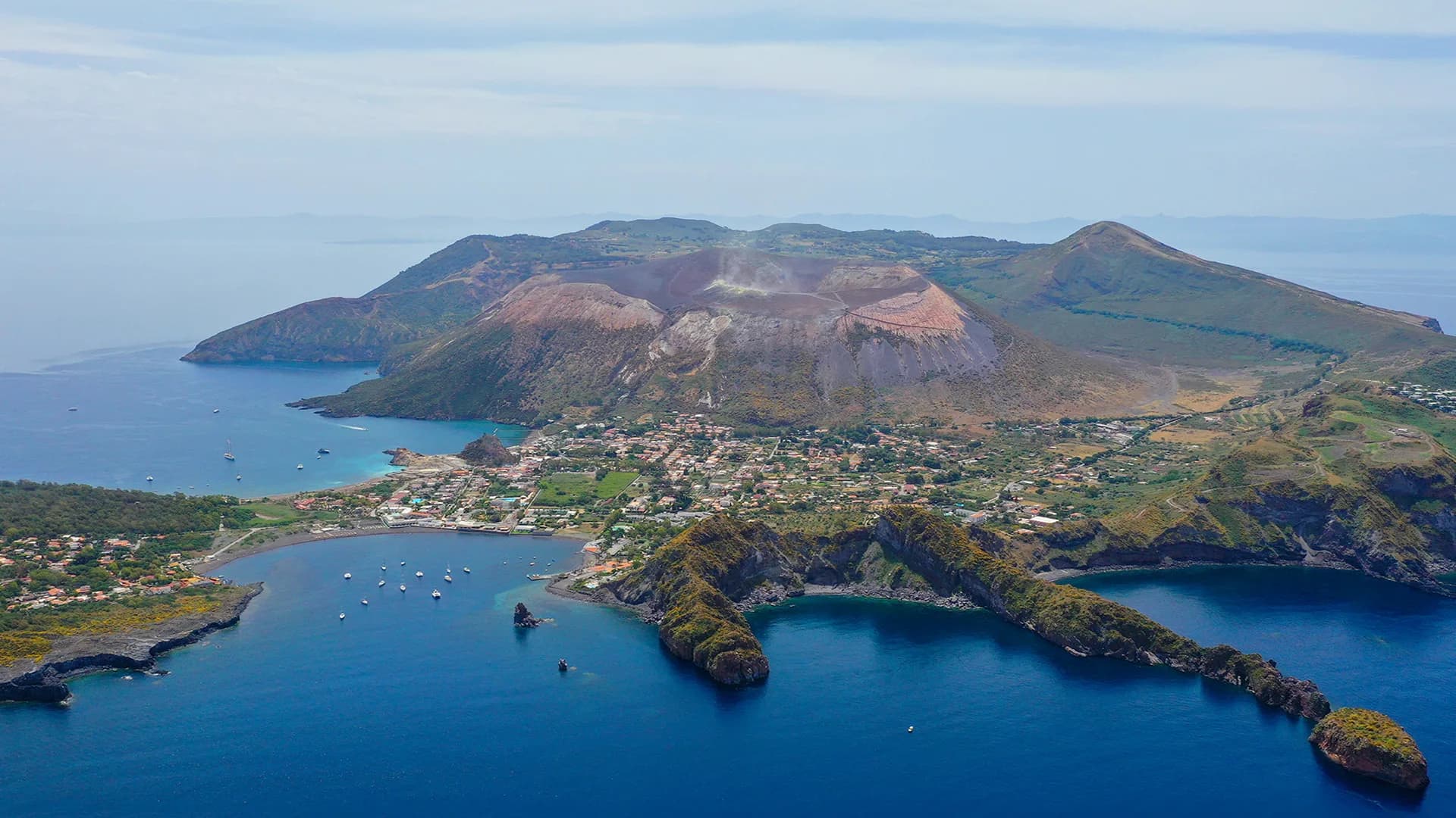 Les Îles Éoliennes